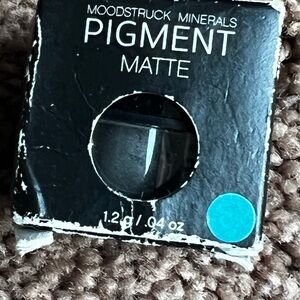 Younique Moodstruck Minerals Pigment Matte - Black